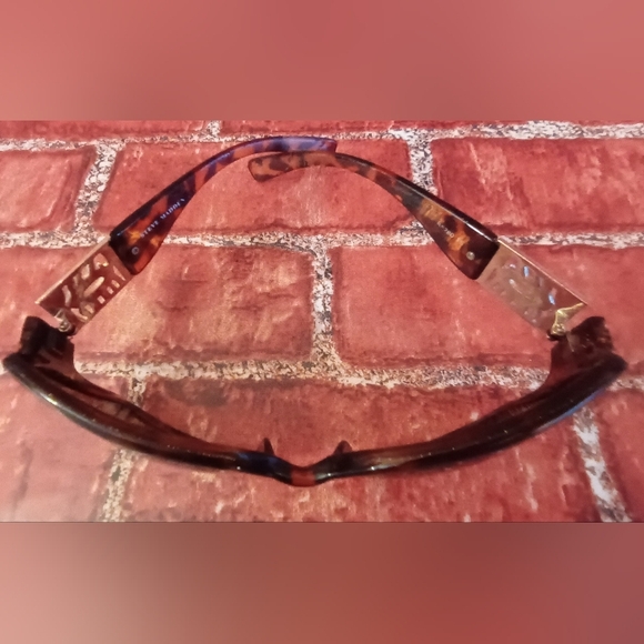 𝑺𝒕𝒆𝒗𝒆 𝑴𝒂𝒅𝒅𝒆𝒏 𝑻𝒐𝒓𝒕𝒐𝒊𝒔𝒆 𝑺𝒉𝒆𝒍𝒍 𝑺𝒖𝒏𝒈𝒍𝒂𝒔𝒔𝒆𝒔 - Picture 9 of 15